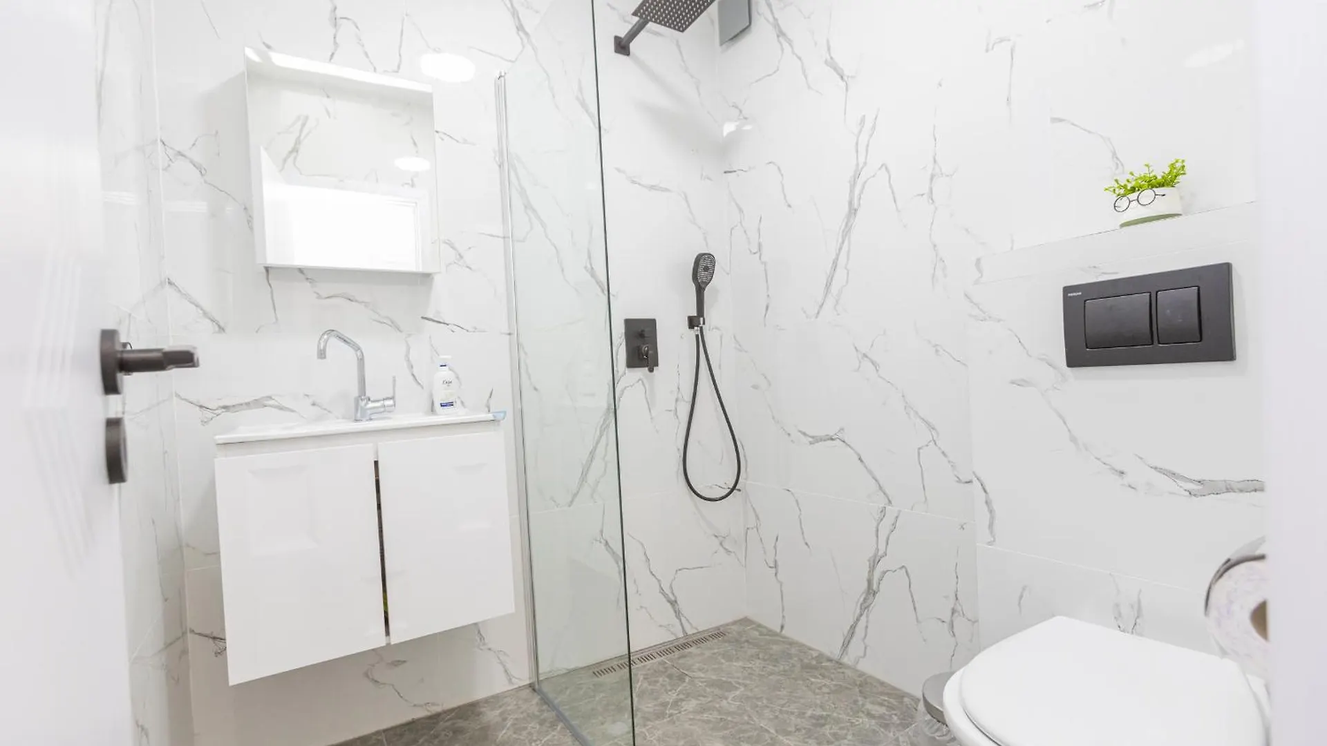 The Central House 2 Burgas Apartment