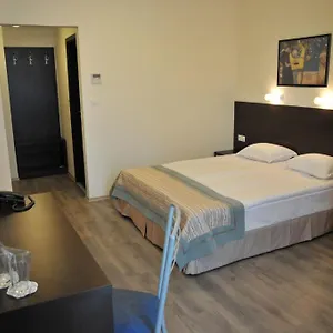 Free Hotel
